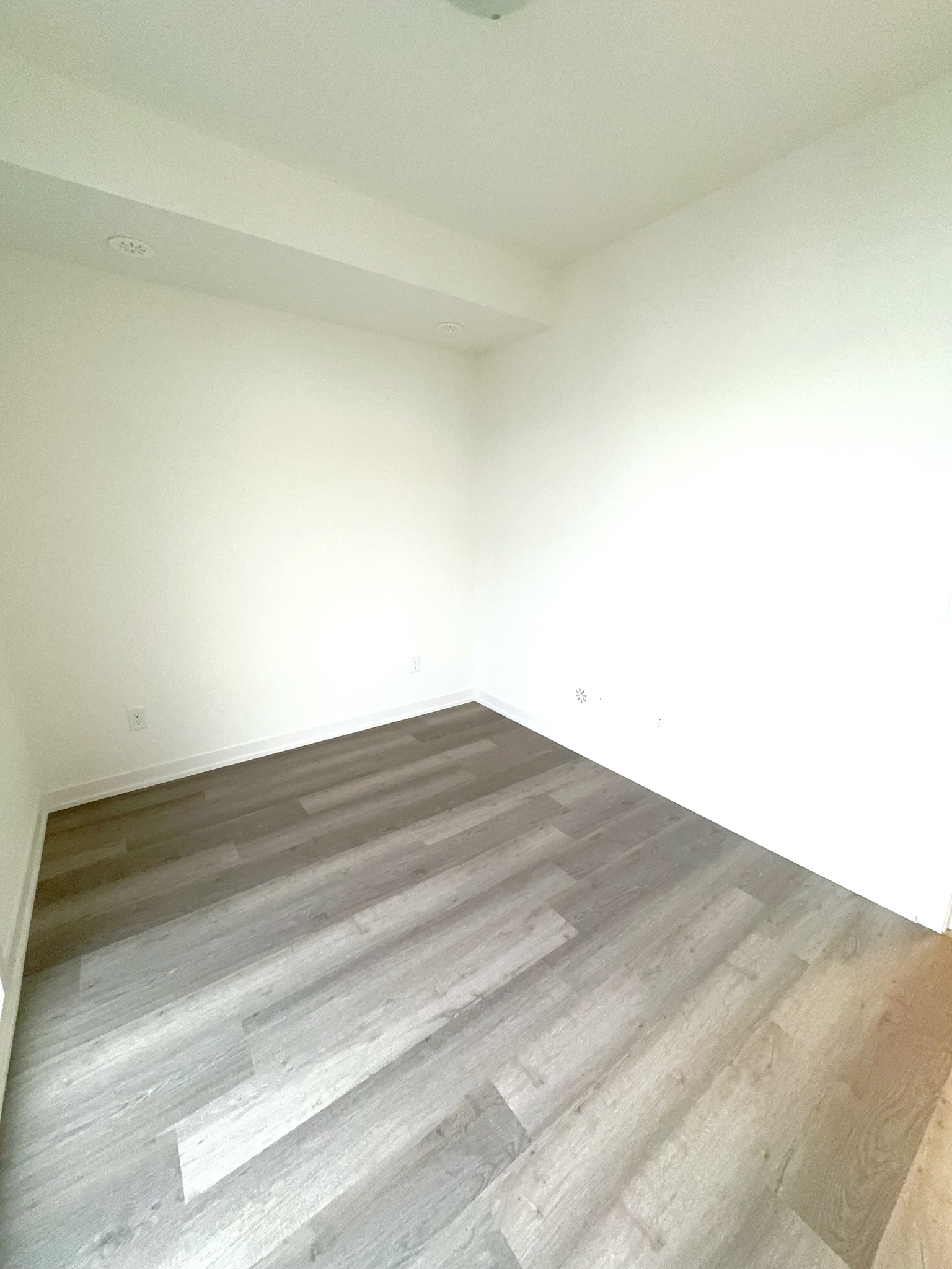 330 sq ft rooftop terrace with BBQ gas line